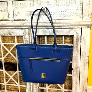 Dooney and Bourke Shoulder Bag